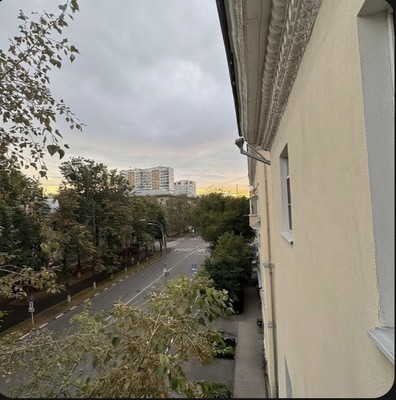 Продам трехкомнатную (3-комн.) квартиру, Кирова ул, 53, Люберцы г