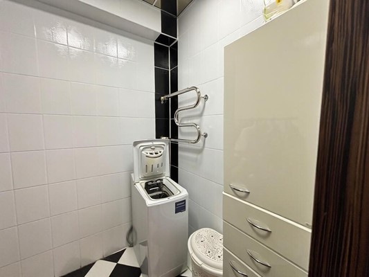 Продам трехкомнатную (3-комн.) квартиру, Калинина ул, 2, Ступино г
