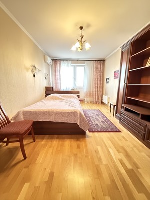 Сдам двухкомнатную (2-комн.) квартиру, Окская ул, 1к1, Москва г