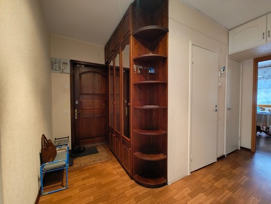 Продам трехкомнатную (3-комн.) квартиру, Мира ул, 18, Костомукша г
