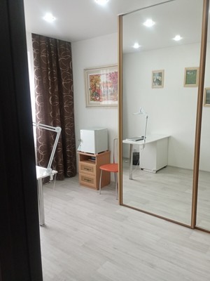 Продам многокомнатную квартиру, Батурина ул, 15, Красноярск г
