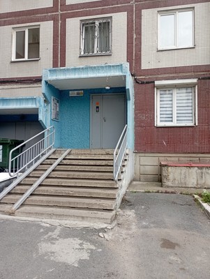 Продам многокомнатную квартиру, Батурина ул, 15, Красноярск г