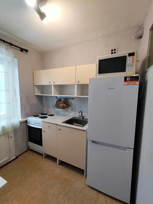 Продам однокомнатную (1-комн.) квартиру, Ленина ул, 281, Южно-Сахалинск г