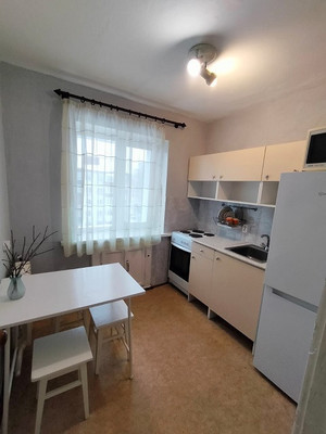 Продам однокомнатную (1-комн.) квартиру, Ленина ул, 281, Южно-Сахалинск г
