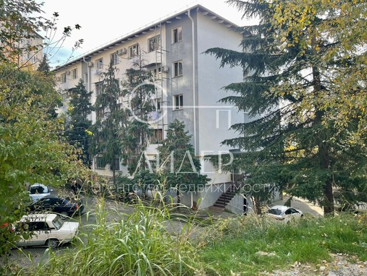 Продам однокомнатную (1-комн.) квартиру, Чехова (Центральный р-н) пер, 8а, Сочи г