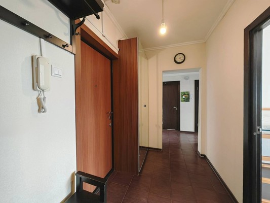 Продам двухкомнатную (2-комн.) квартиру, Нарвская ул, 1ка, Москва г
