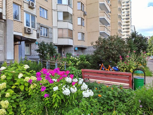 Продам двухкомнатную (2-комн.) квартиру, Нарвская ул, 1ка, Москва г