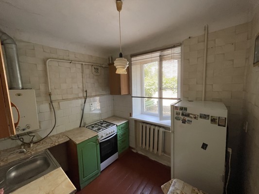 Продам двухкомнатную (2-комн.) квартиру, Дугинец ул, 28, Кропоткин г