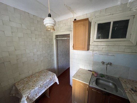 Продам двухкомнатную (2-комн.) квартиру, Дугинец ул, 28, Кропоткин г