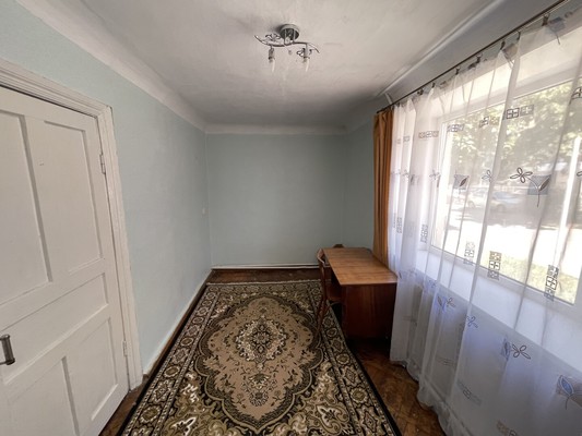 Продам двухкомнатную (2-комн.) квартиру, Дугинец ул, 28, Кропоткин г