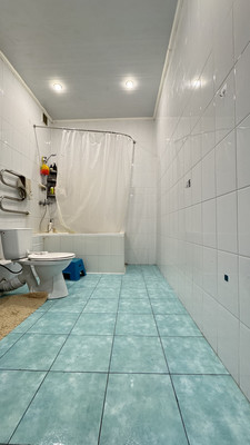 Продам трехкомнатную (3-комн.) квартиру, Вишневского ул, 3, Казань г