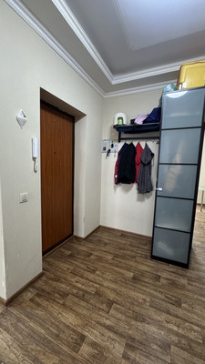 Продам трехкомнатную (3-комн.) квартиру, Вишневского ул, 3, Казань г