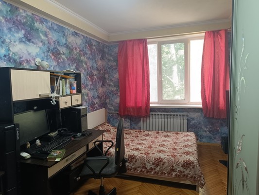 Продам двухкомнатную (2-комн.) квартиру, Мокроусова ул, 12к42, Симферополь г