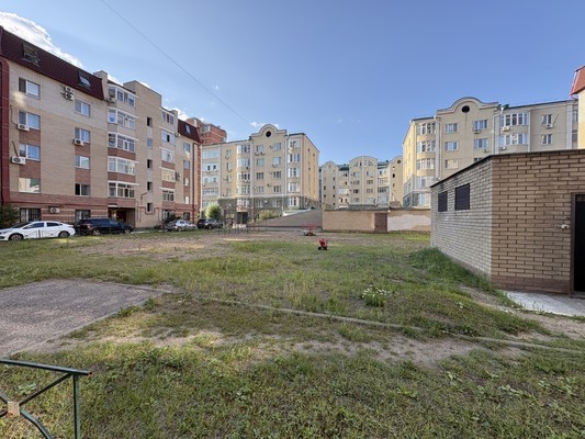 Продам двухкомнатную (2-комн.) квартиру, Меридианная ул, 3, Казань г