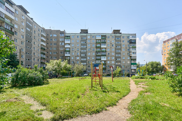 Продам трехкомнатную (3-комн.) квартиру, Сигаева ул, 6, Пермь г