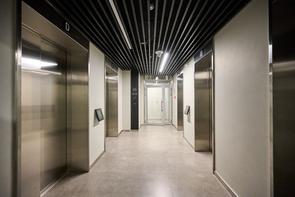 Продам трехкомнатную (3-комн.) квартиру, Дмитровский проезд, 1, Москва г