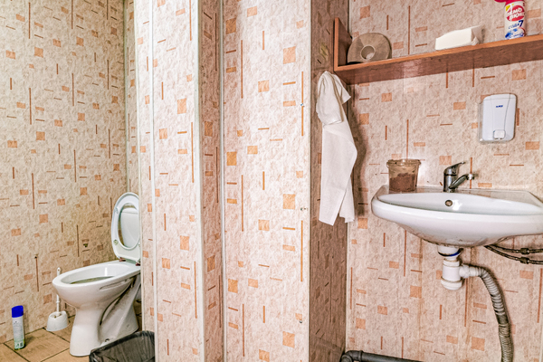 Сдам склад 1 450 м2, Екатерининский пр-кт, 3, Санкт-Петербург г