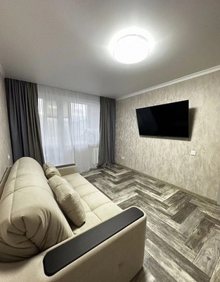 Продам двухкомнатную (2-комн.) квартиру, Московский пр-кт, 28, Калининград г