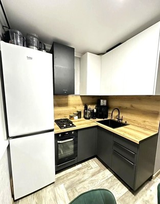 Продам двухкомнатную (2-комн.) квартиру, Московский пр-кт, 28, Калининград г