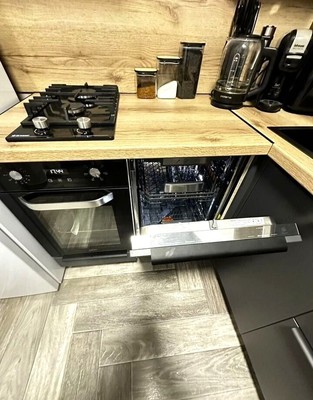 Продам двухкомнатную (2-комн.) квартиру, Московский пр-кт, 28, Калининград г