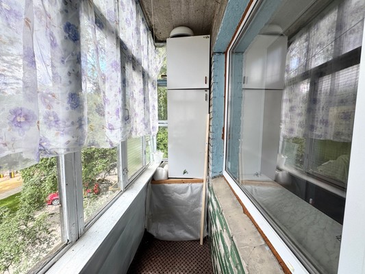 Продам трехкомнатную (3-комн.) квартиру, Спирина ул, 14к2, Красное Село г