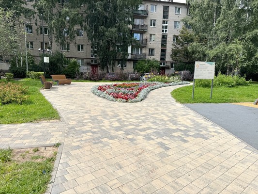 Продам трехкомнатную (3-комн.) квартиру, Спирина ул, 14к2, Красное Село г