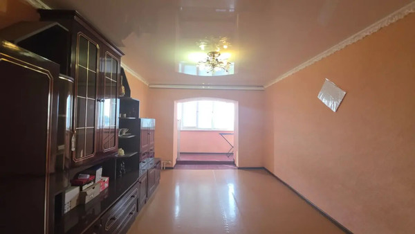 Продам трехкомнатную (3-комн.) квартиру, Калинина ул, 114, Ишим г