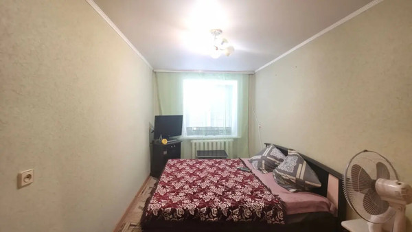 Продам трехкомнатную (3-комн.) квартиру, Калинина ул, 114, Ишим г