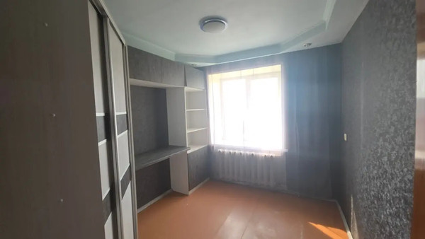 Продам трехкомнатную (3-комн.) квартиру, Калинина ул, 114, Ишим г