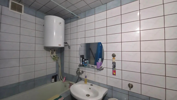 Продам трехкомнатную (3-комн.) квартиру, Калинина ул, 114, Ишим г