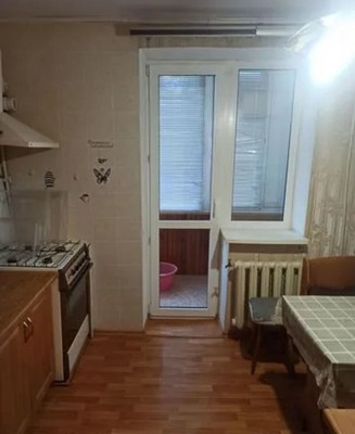Продам двухкомнатную (2-комн.) квартиру, Строительная ул, 1, Феодосия г