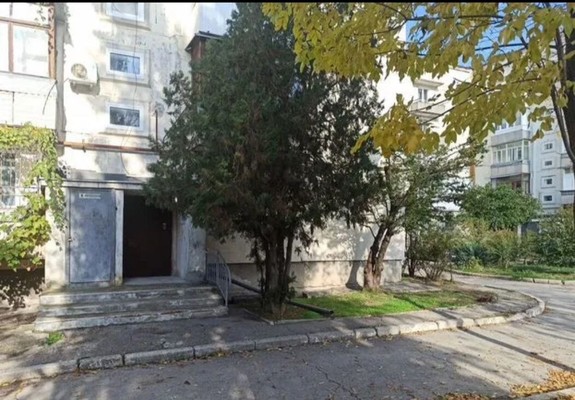Продам двухкомнатную (2-комн.) квартиру, Строительная ул, 1, Феодосия г