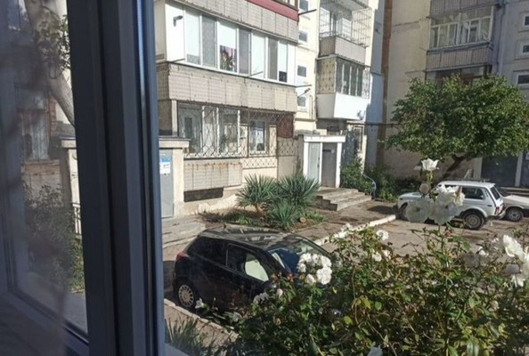 Продам двухкомнатную (2-комн.) квартиру, Строительная ул, 1, Феодосия г