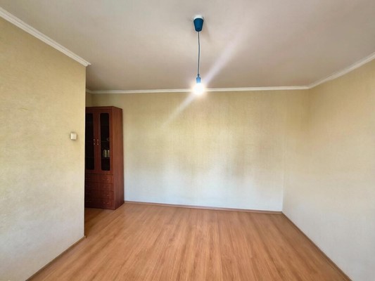 Продам двухкомнатную (2-комн.) квартиру, Героев Десантников ул, 49, Новороссийск г