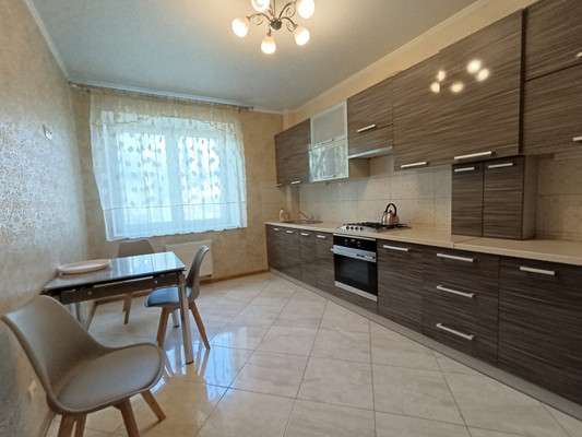 Сдам двухкомнатную (2-комн.) квартиру, Колхозная ул, 4ж, Калининград г