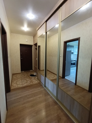 Сдам двухкомнатную (2-комн.) квартиру, Колхозная ул, 4ж, Калининград г