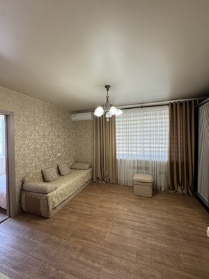 Продам трехкомнатную (3-комн.) квартиру, Энергетиков ул, 1, Трудовое с
