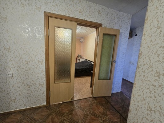 Продам двухкомнатную (2-комн.) квартиру, Советский пер, 35, Комсомольское пгт