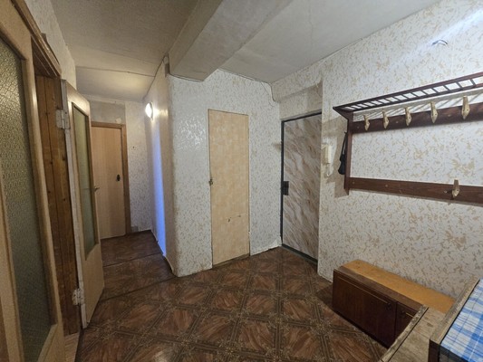 Продам двухкомнатную (2-комн.) квартиру, Советский пер, 35, Комсомольское пгт