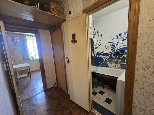 Продам двухкомнатную (2-комн.) квартиру, Советский пер, 35, Комсомольское пгт