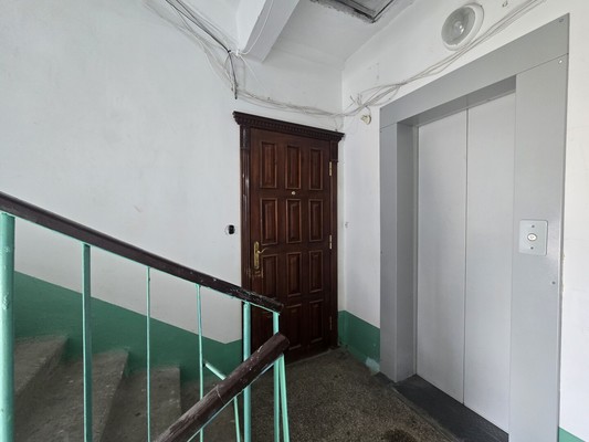 Продам двухкомнатную (2-комн.) квартиру, Советский пер, 35, Комсомольское пгт