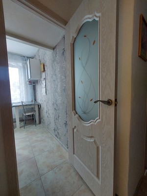 Продам двухкомнатную (2-комн.) квартиру, Строителей ул, 10, Молодежное пгт