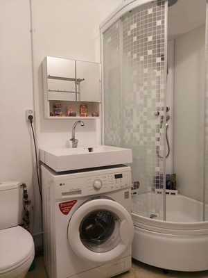 Продам двухкомнатную (2-комн.) квартиру, Строителей ул, 10, Молодежное пгт
