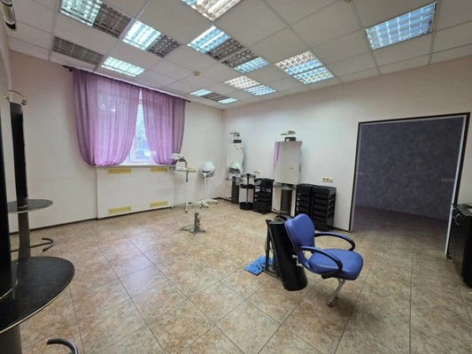 Продам коммерческое помещение 287 м2, Ленинский пр-кт, 82/2, Москва г