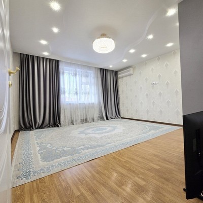 Продам двухкомнатную (2-комн.) квартиру, 7 кв-л, 43, Развилка п