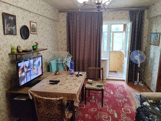 Продам двухкомнатную (2-комн.) квартиру, Железнодорожная ул, 26, Новогуровский рп