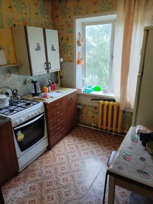 Продам двухкомнатную (2-комн.) квартиру, Железнодорожная ул, 26, Новогуровский рп