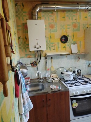 Продам двухкомнатную (2-комн.) квартиру, Железнодорожная ул, 26, Новогуровский рп