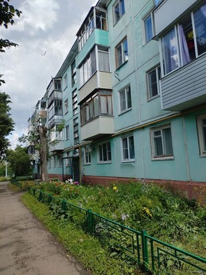 Продам двухкомнатную (2-комн.) квартиру, Железнодорожная ул, 26, Новогуровский рп