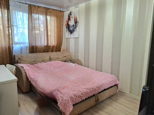 Продам трехкомнатную (3-комн.) квартиру, Стачек пр-кт, 95к1, Санкт-Петербург г